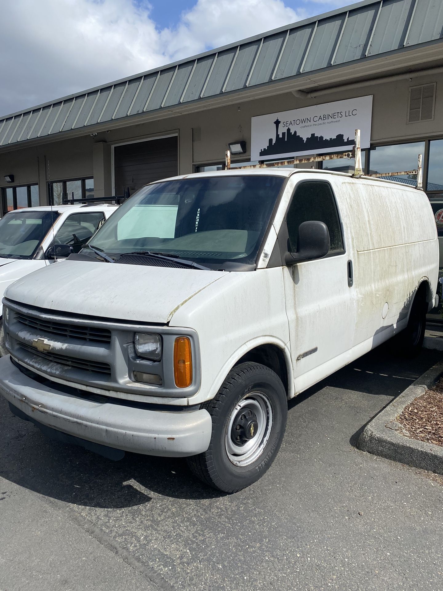 Chevy Express 3500 for Sale in Auburn, WA OfferUp