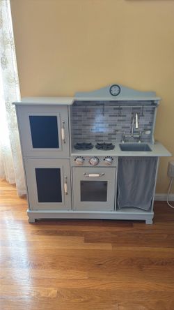 Kids large play kitchen