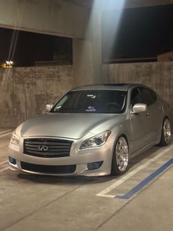 2012 Infiniti M37