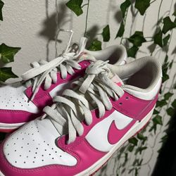Pink dunks 