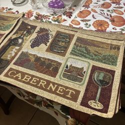 Nice Table Linen Set For 8