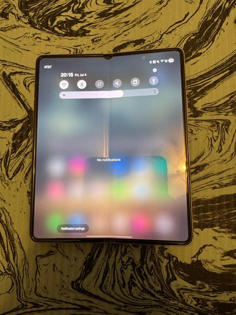 Samsung Galaxy Z Fold 3 