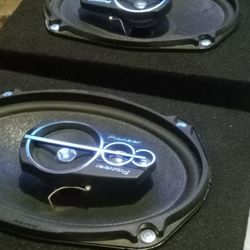 (2) Pioneer 4 Way 6×9's Car Speakers Each Has Own 6×9 Speaker Box