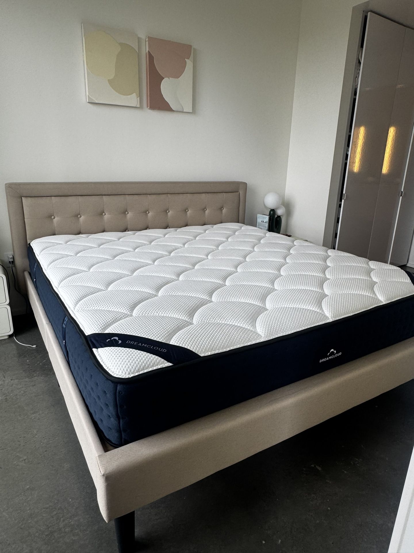 Like new: King Mattress And Upholstered Bed Frame