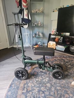 Scooter for broken leg