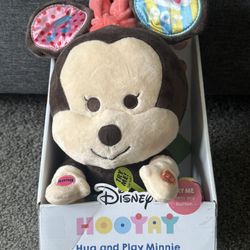 Disney Hooyay Hug & Play Minnie Mouse 