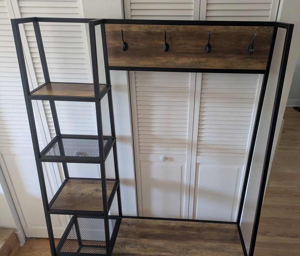 Entry Bench with Coat Hooks