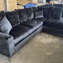 💥 Chriz Modren Sectional w Pillows  ✨