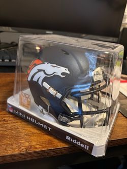 Broncos mini helmet