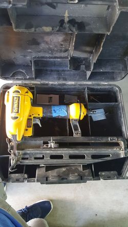 Dewalt nailgun
