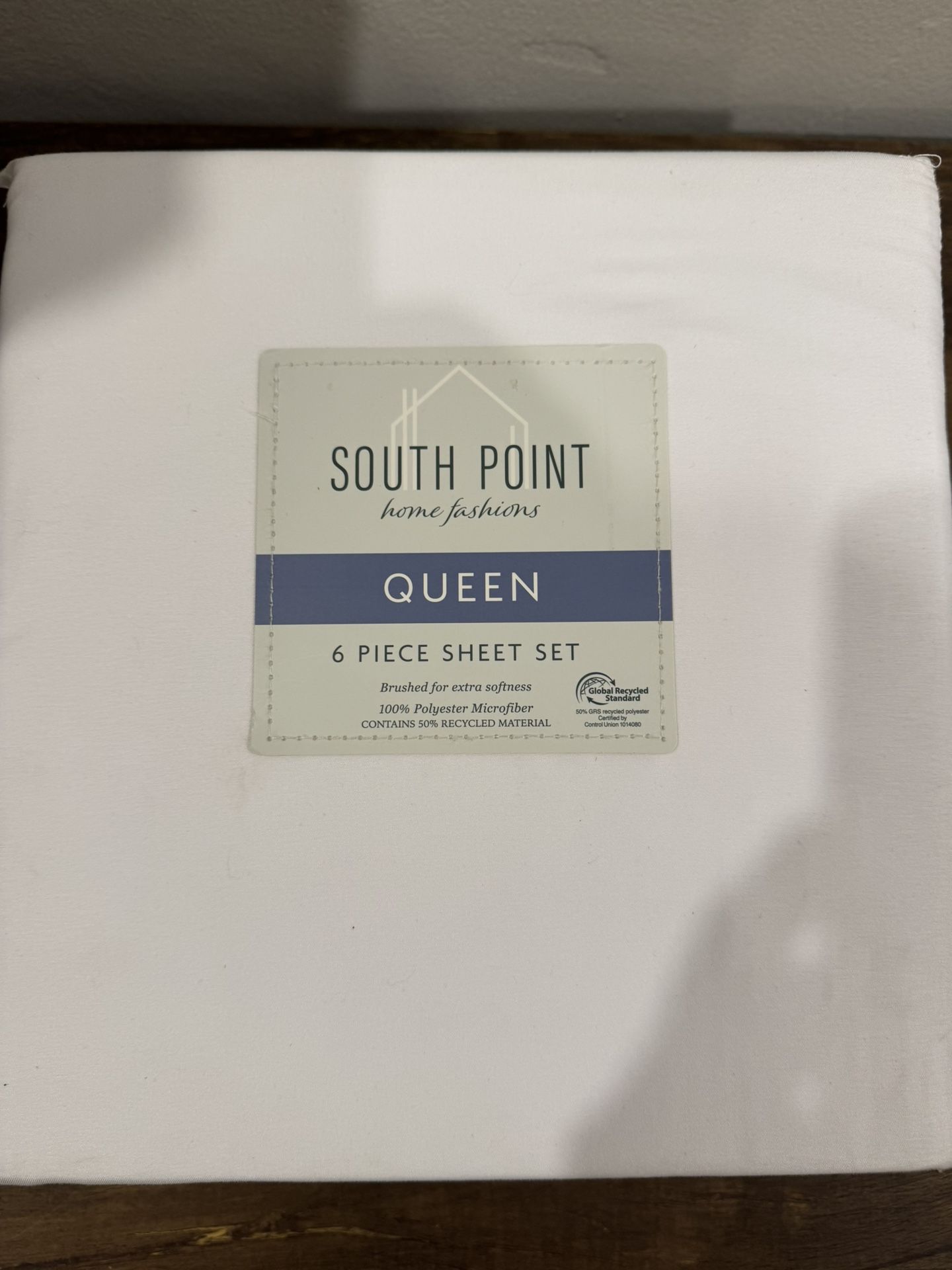 White Queen & Full size bed sheet set (2)