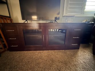 Tv stand
