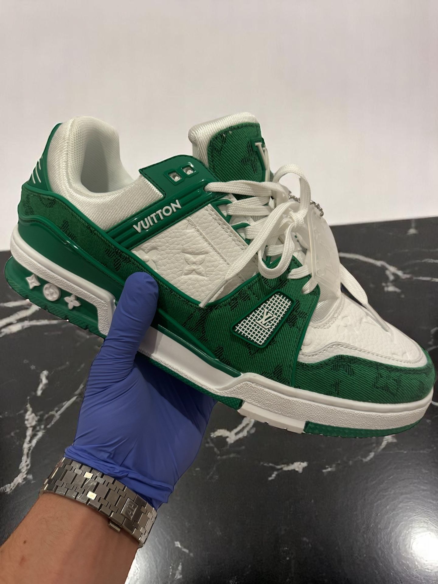 Louis Vuitton LV Trainer Sneaker Low “Green/White” – Monogram Embossed