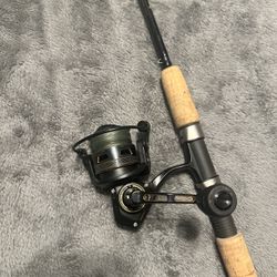 Penn Clash 2500 With Redbone 7’ Like New