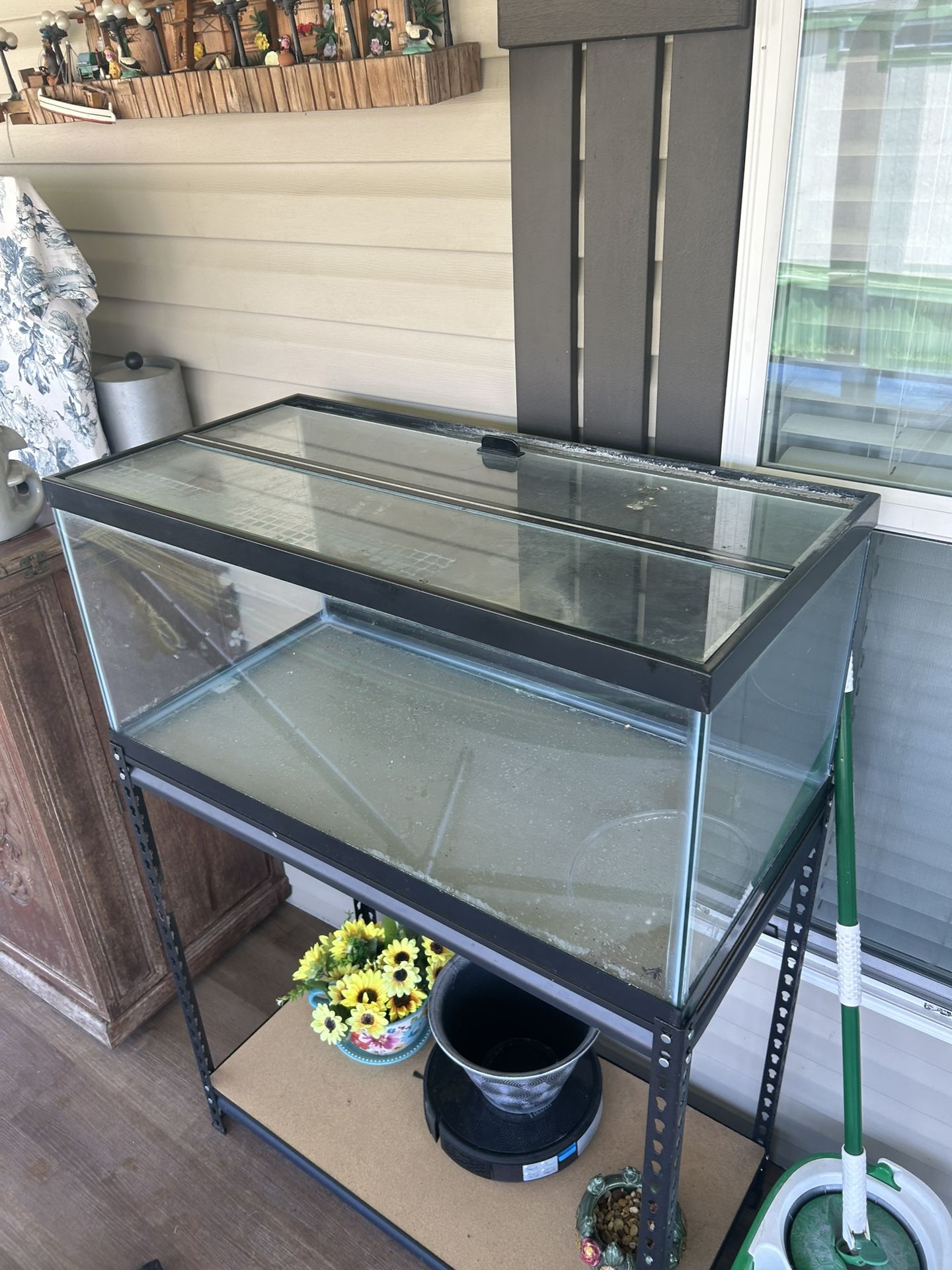 🌟 40 Gallon Breeder Tank + Stand + Lid – $100 (Firm) 🌟