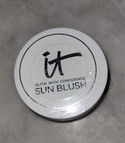 it Cosmetics Blush