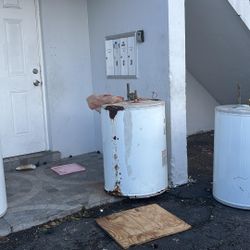 Water Heaters 28 Gal