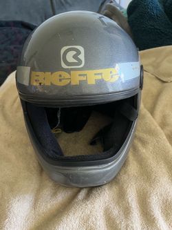 Motor cycle full face helment