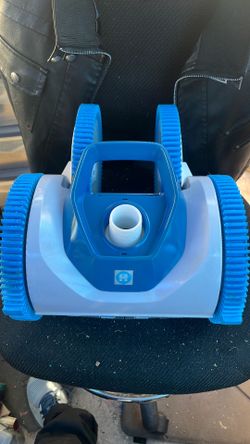 Pool cleaner see4 wheel Hayward