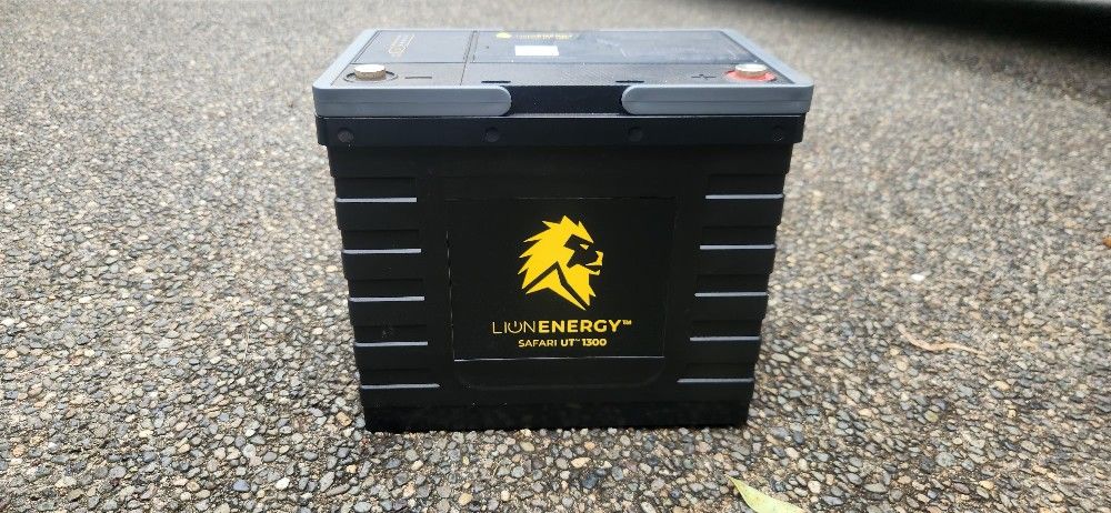 Lion UT 1300 Lithium RV Battery (12V, 105Ah, LiFePO4)