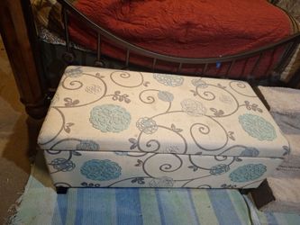 38x20x16 fabric covered  chest