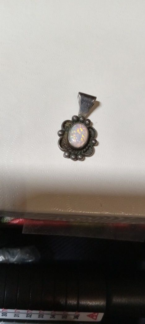 VINTAGE ORNATE STAMPED STERLING SILVER OPAL NECKLACE BRACELET JEWELRY PENDANT CHARM