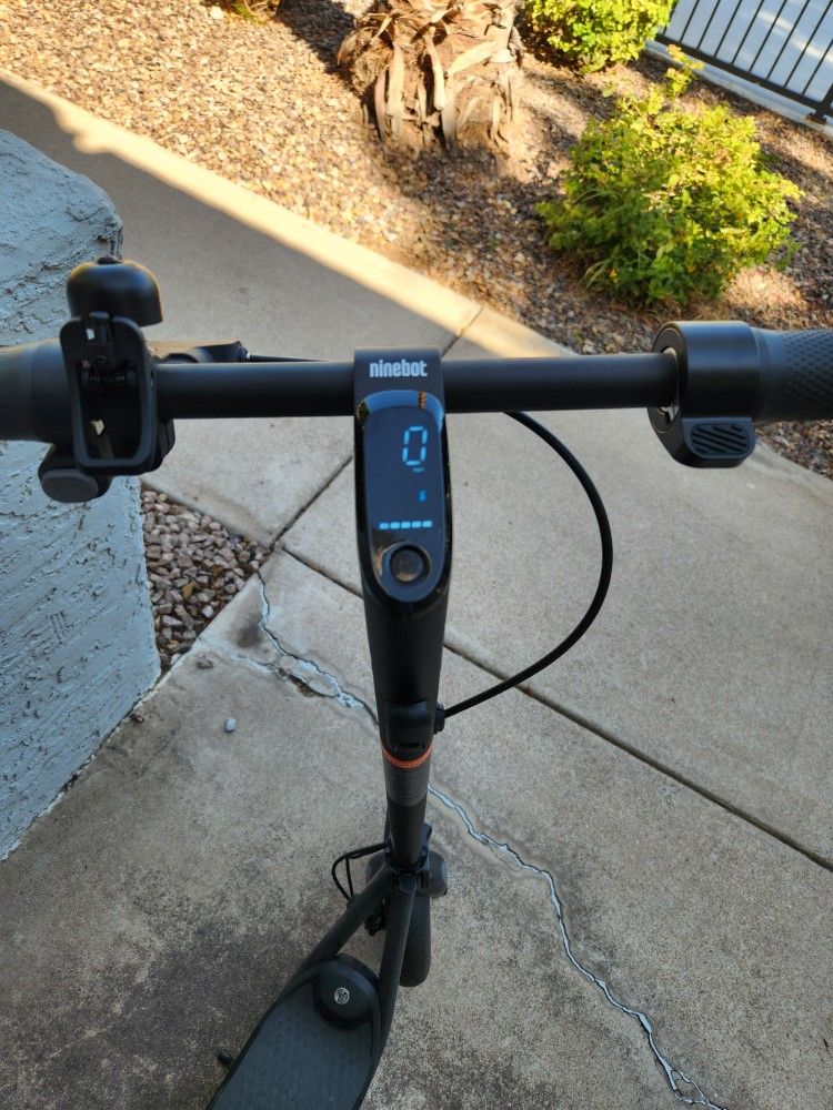 Segway Ninebot F2