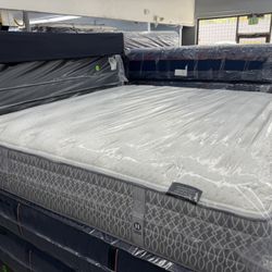 KING SIZE AIRELOOM HOLLAND MAID LATEX MATTRESS & BOX SPRINGS BED SET