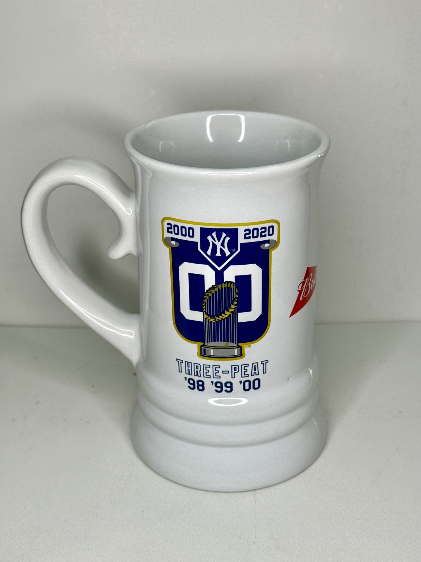 New York Yankees/Budweiser Stein celebrating the 1998,1999,2000 Three Peat