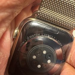 Apple Watch Series 7 Gold CELLULAR Capable