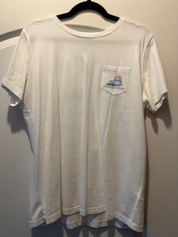 Women’s vineyard vines dog shirt size L