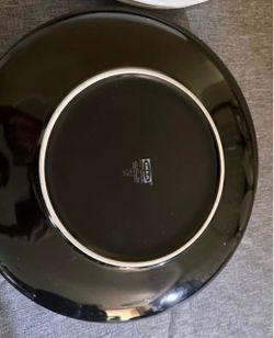 IKEA Gloss Black Dish Set (18-Piece) – Great Condition!