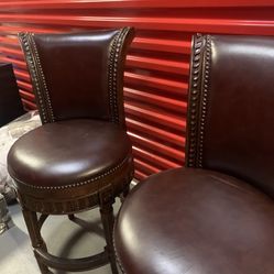 Ashley’s Mahagony Bar Stools
