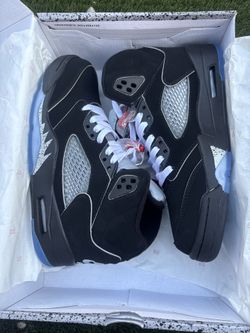 Jordan 5 Black Metallic