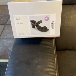Basil heels 6 1/2 new