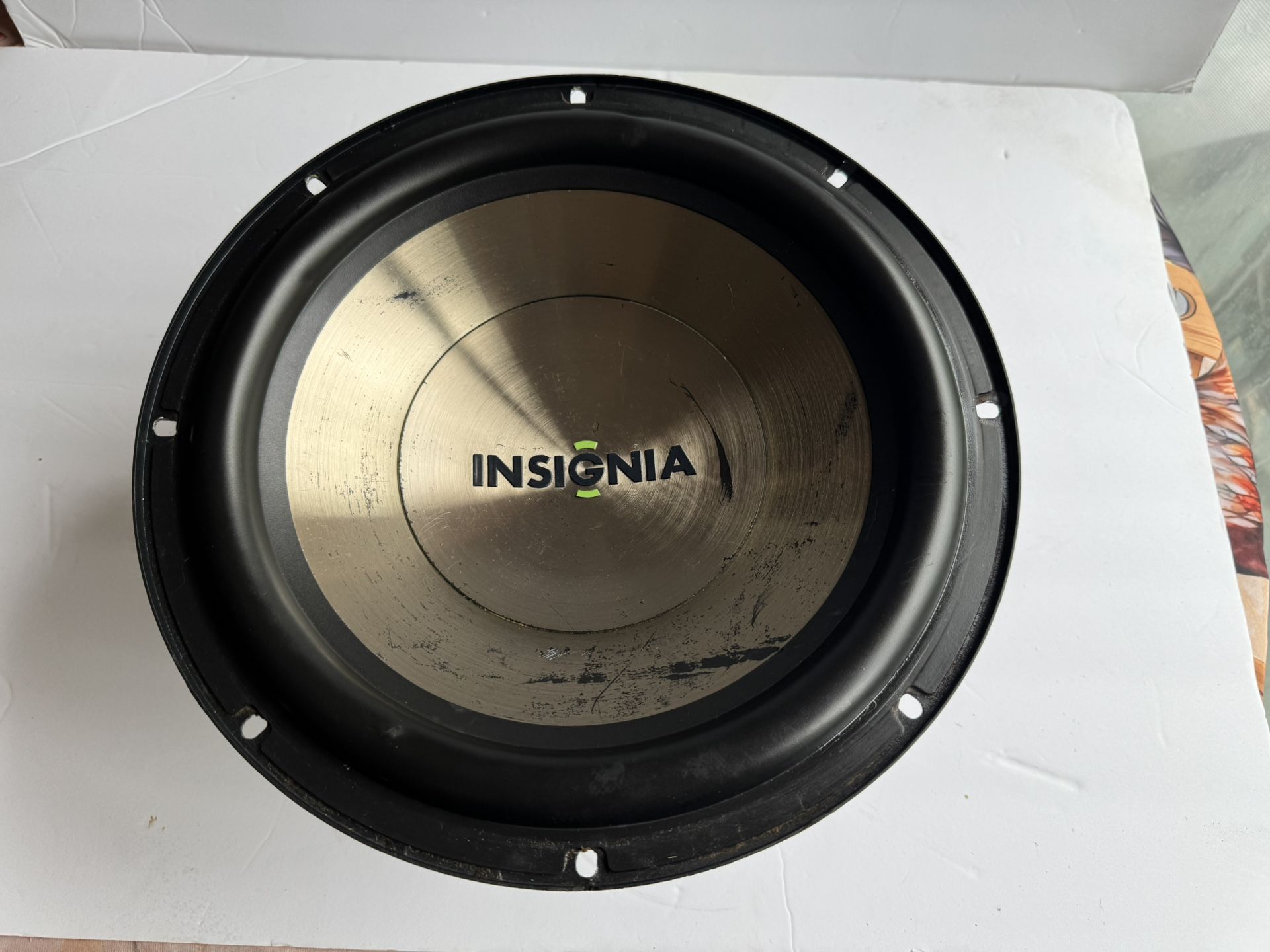12"Insignia Subwoofer works amazing