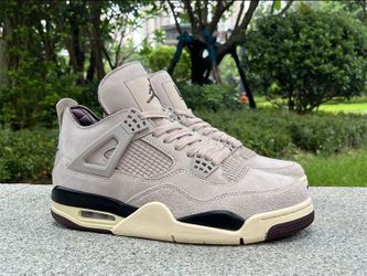 Air Jordan 4 Retro Sneakers