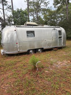 1971 Airstream  land yacht