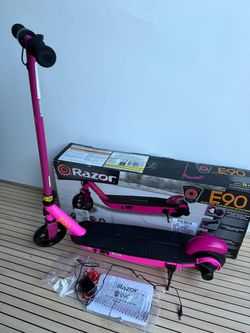Razor Black Label E90 Electric Scooter for Kids Age 8 and Up, Power Core High-Torque Hub Motor, Up to 10 mph, All-Steel Frame