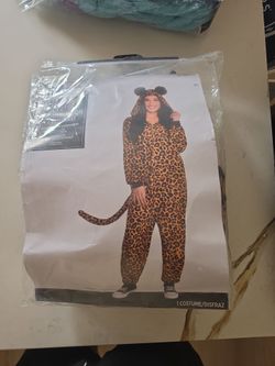 Leopard zipster