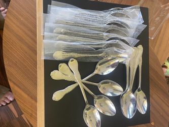 Lenox Set of Stainless Steel Sooons