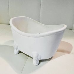 Ceramic Clawfoot Bathtub Soap Dish – Vintage-Style Decor $25