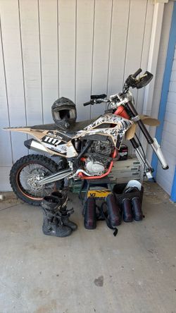 Dirt bike