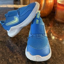 Nike Toddler 6c 