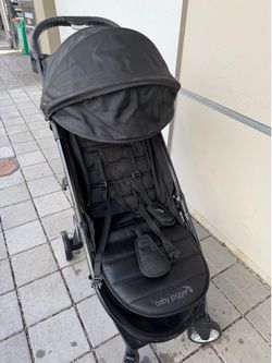 Baby jogger city tour 2 stroller
