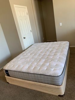 QUEEN SEALY MATTRESS AND FREE BOX SPRING