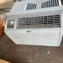 Small Ac Unit Works Great 