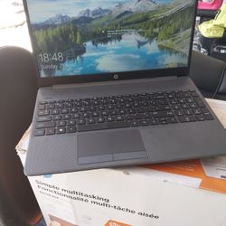 Hp Laptop 256 Gigs With Hp Desk Jet 4155e