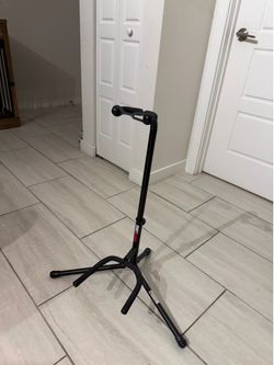Guitar stand