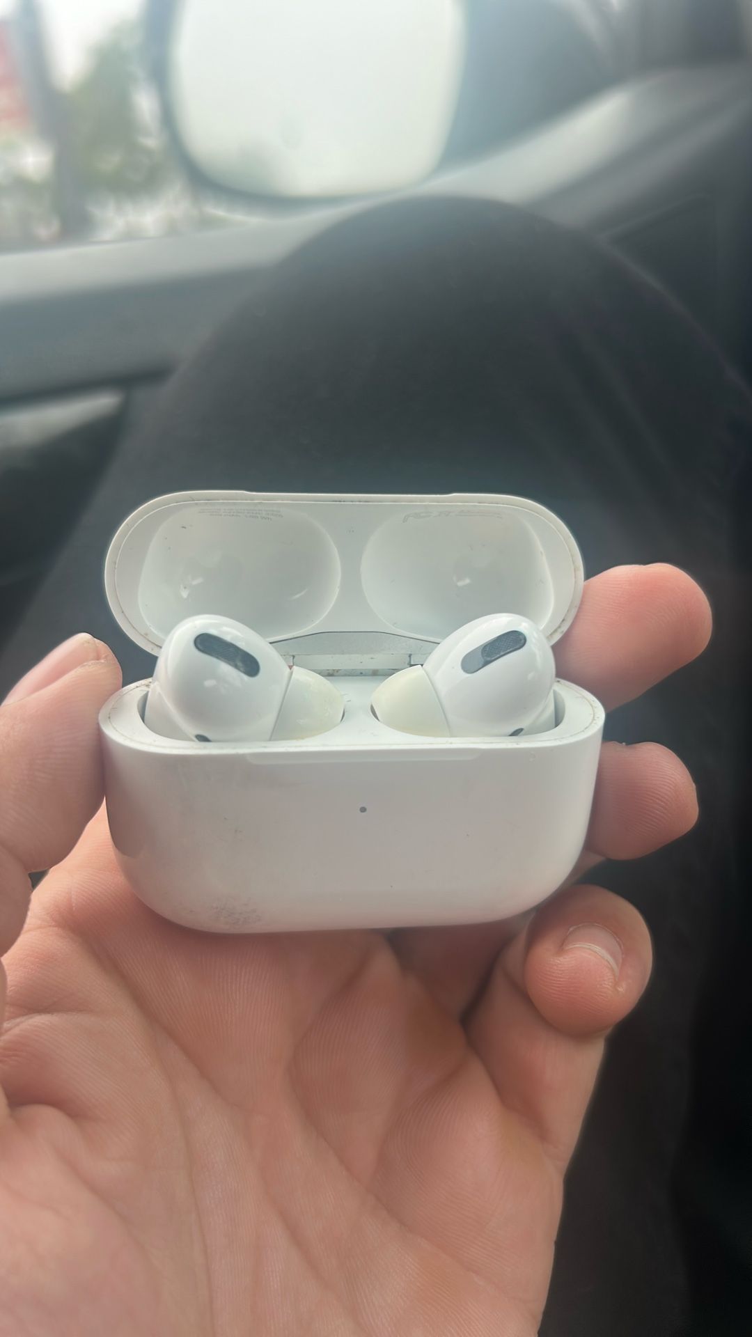 Apple AirPods Pro 2 Noise Cancellation 